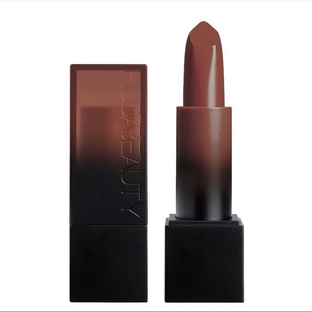 Huda Beauty Cream Lipstick - Amore